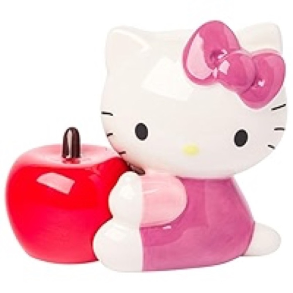 Silver Buffalo Sanrio Hello Kitty 3D Ceramic Salt and Pepper Shaker